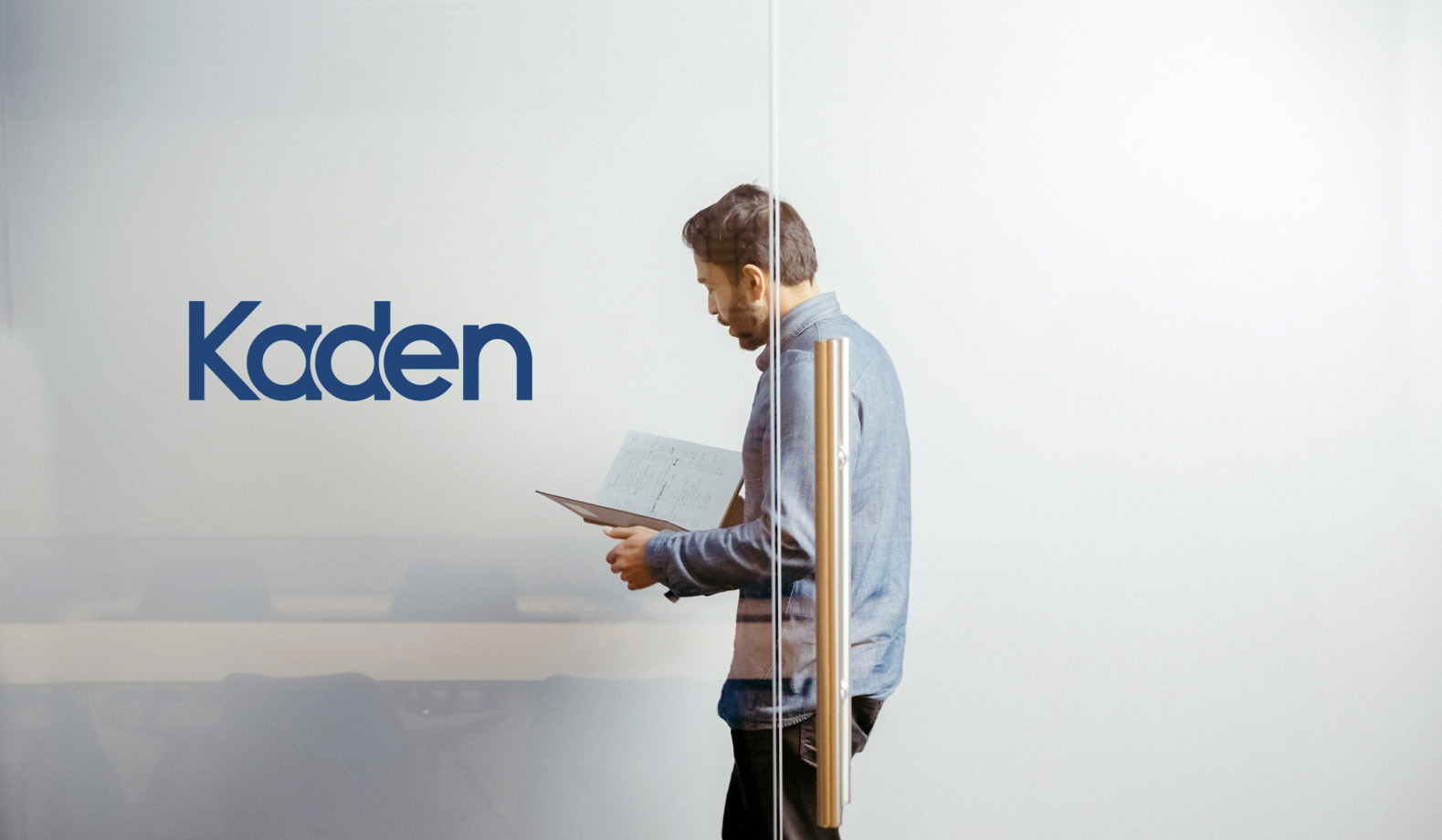 Kaden-Office2